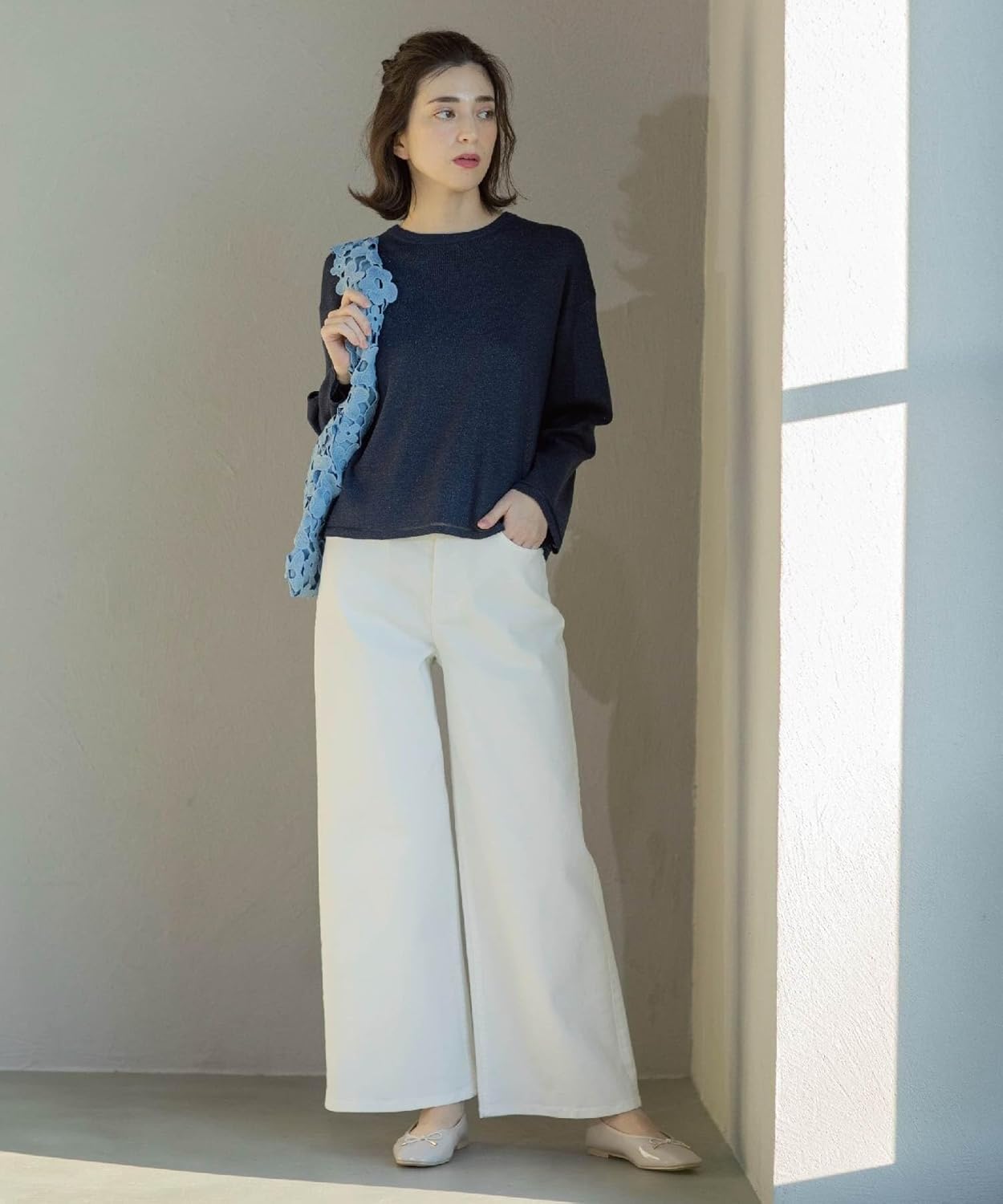 お任せ白の半幅帯+お任せ赤の帯締め+お任せ白台の赤鼻緒下駄の